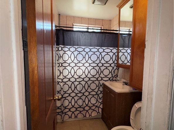 153 W 89th Street, Los Angeles CA 90003