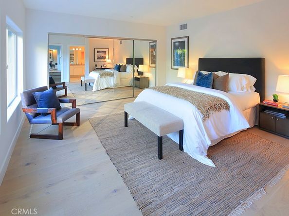 1664 Sunset Plaza Drive, Los Angeles CA 90069