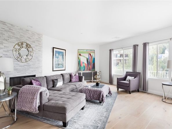 1664 Sunset Plaza Drive, Los Angeles CA 90069
