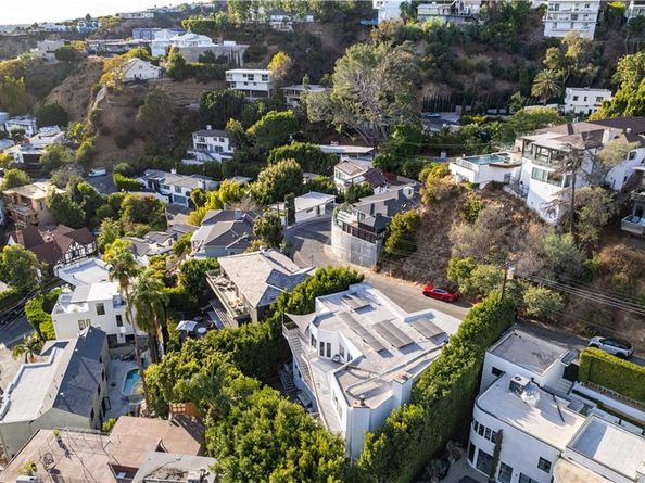 1664 Sunset Plaza Drive, Los Angeles CA 90069
