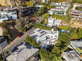 1664 Sunset Plaza Drive, Los Angeles CA 90069