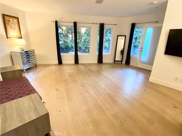 1664 Sunset Plaza Drive, Los Angeles CA 90069