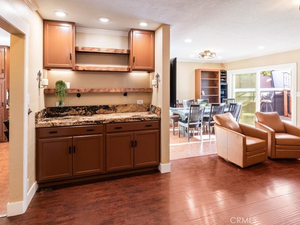 2425 Heather Avenue, Long Beach CA 90815