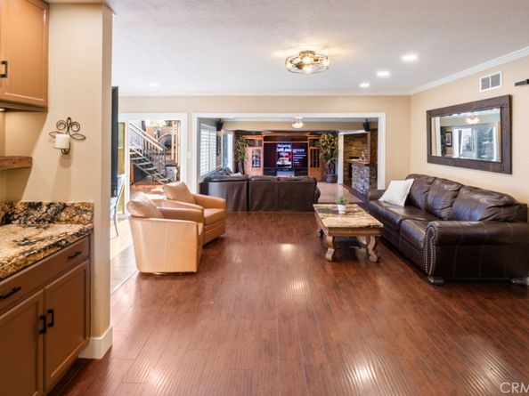 2425 Heather Avenue, Long Beach CA 90815