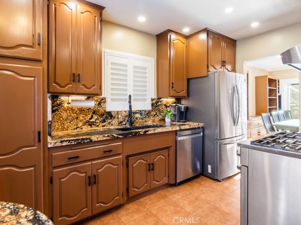 2425 Heather Avenue, Long Beach CA 90815