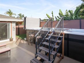 2425 Heather Avenue, Long Beach CA 90815