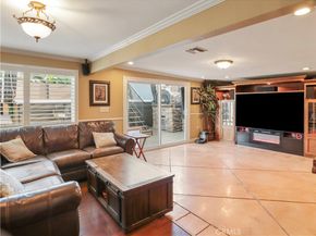 2425 Heather Avenue, Long Beach CA 90815