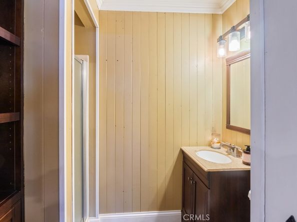 2425 Heather Avenue, Long Beach CA 90815