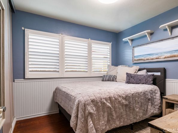 2425 Heather Avenue, Long Beach CA 90815