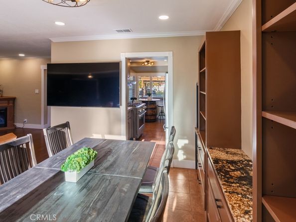 2425 Heather Avenue, Long Beach CA 90815