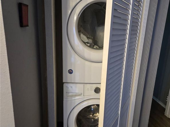 756 N Inglewood Avenue 22, Inglewood CA 90302