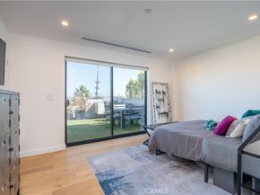 3855 S Centinela, Los Angeles CA 90066