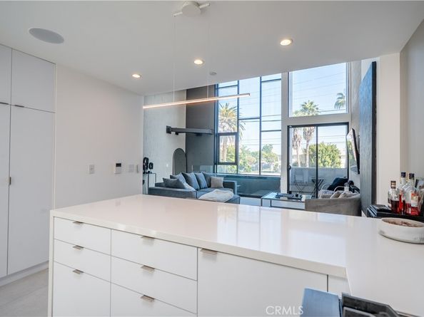 3855 S Centinela, Los Angeles CA 90066