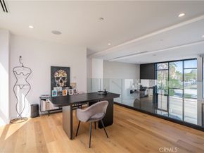 3855 S Centinela, Los Angeles CA 90066