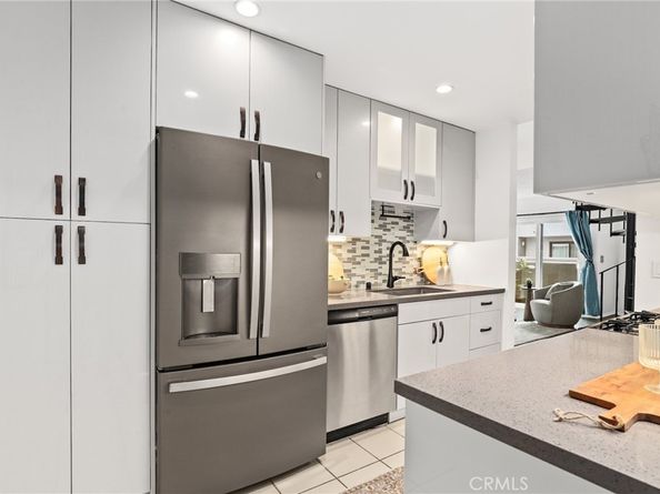 1940 N Highland Avenue 54, Los Angeles CA 90068