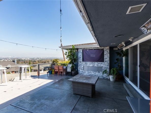 5617 Glenford, Los Angeles CA 90008