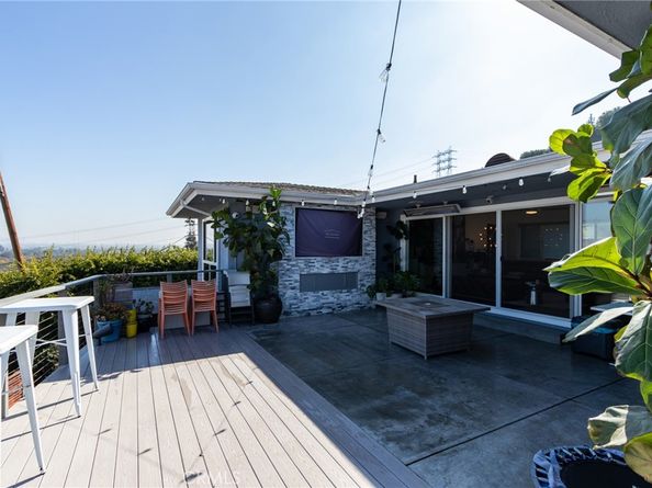 5617 Glenford, Los Angeles CA 90008