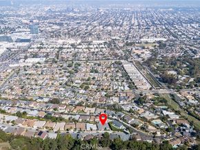 5617 Glenford, Los Angeles CA 90008