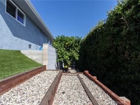 5617 Glenford, Los Angeles CA 90008