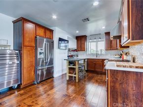 5617 Glenford, Los Angeles CA 90008