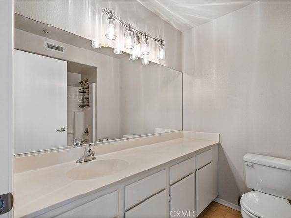 1008 S Harbor Heights Drive B, Harbor City CA 90710