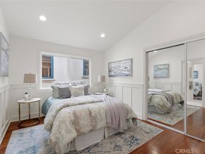 2000 Walnut Avenue, Manhattan Beach CA 90266