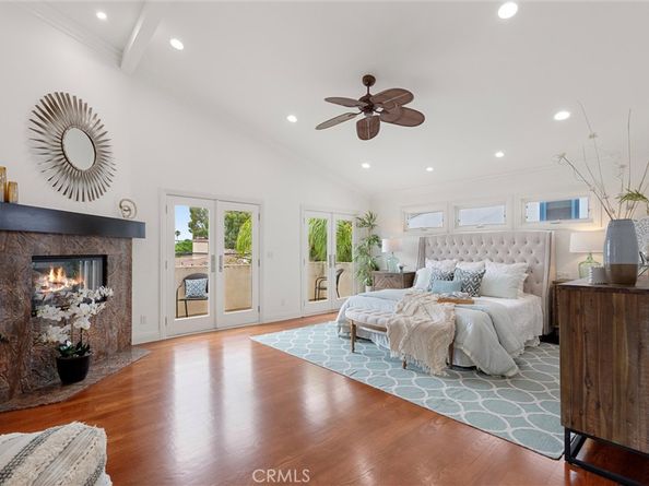 2000 Walnut Avenue, Manhattan Beach CA 90266