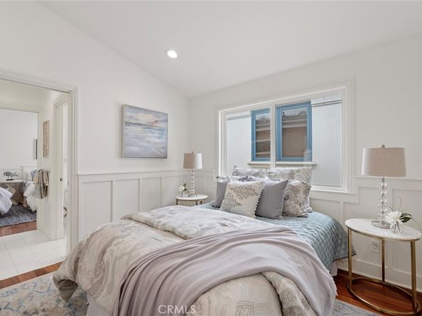 2000 Walnut Avenue, Manhattan Beach CA 90266