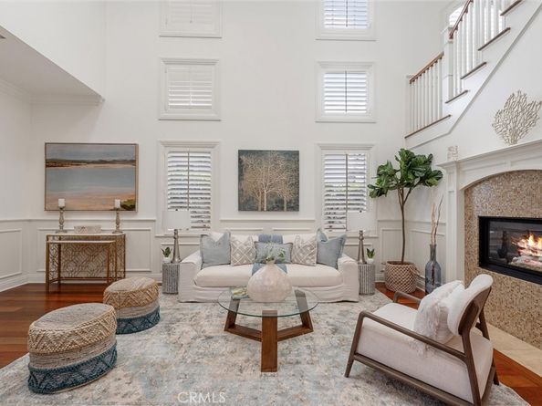 2000 Walnut Avenue, Manhattan Beach CA 90266