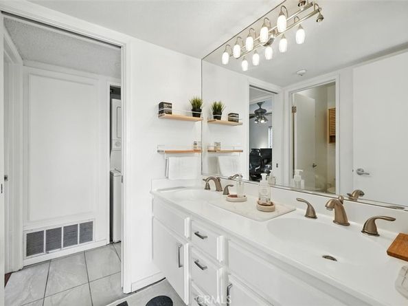 550 Orange Avenue 318, Long Beach CA 90802