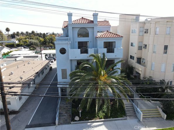 11852 Washington Place 6, Los Angeles CA 90066
