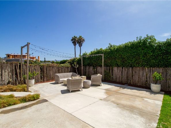 807 El Redondo Avenue, Redondo Beach CA 90277