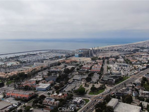 807 El Redondo Avenue, Redondo Beach CA 90277
