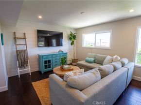 807 El Redondo Avenue, Redondo Beach CA 90277