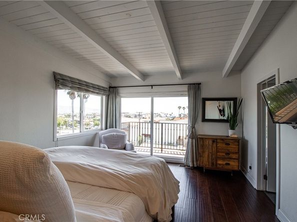 807 El Redondo Avenue, Redondo Beach CA 90277