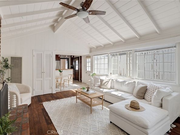 525 Manhattan Beach Boulevard, Manhattan Beach CA 90266