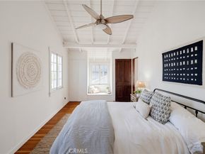 525 Manhattan Beach Boulevard, Manhattan Beach CA 90266