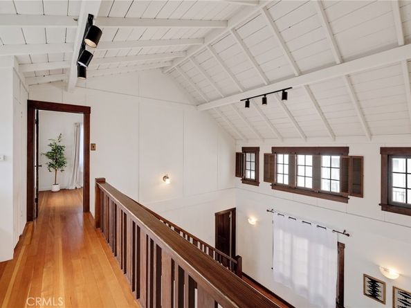 525 Manhattan Beach Boulevard, Manhattan Beach CA 90266