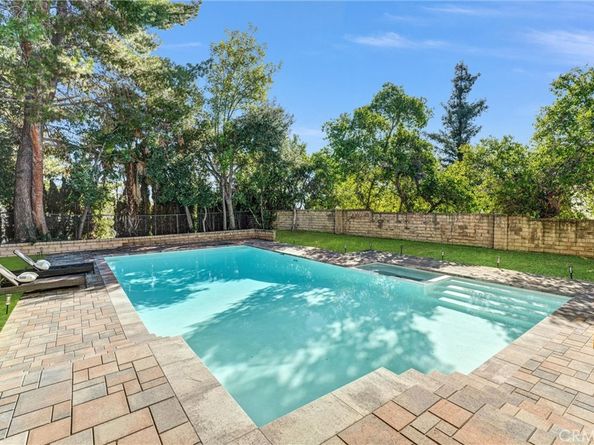 27064 Esward Drive, Calabasas CA 91301