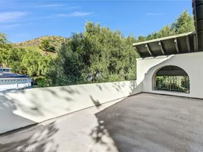 27064 Esward Drive, Calabasas CA 91301