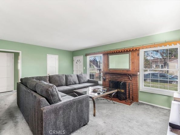 19612 Schoolcraft, Reseda CA 91335