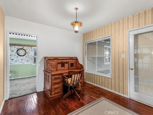 19612 Schoolcraft, Reseda CA 91335