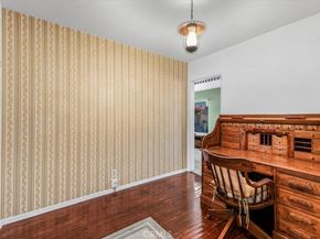 19612 Schoolcraft, Reseda CA 91335