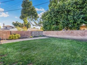 19612 Schoolcraft, Reseda CA 91335