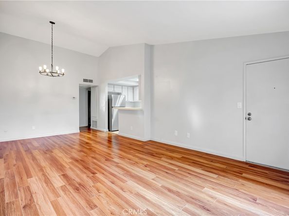 7308 Corbin Avenue G, Reseda CA 91335