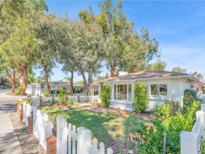 20935 Avenue San Luis, Woodland Hills CA 91364