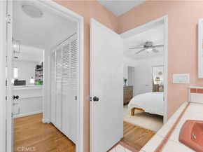 20935 Avenue San Luis, Woodland Hills CA 91364