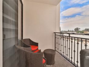 4724 Kester Avenue 404, Sherman Oaks CA 91403