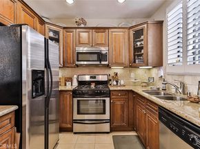 4724 Kester Avenue 404, Sherman Oaks CA 91403