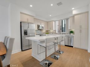 10832 W Riverton Court, Toluca Lake CA 91602